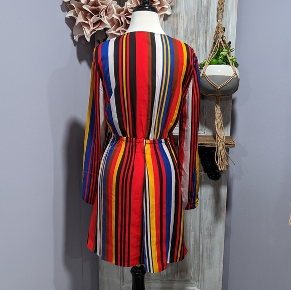 ❤️SOLD❤️NWT Express striped multicolor dress - Picture 4 of 8